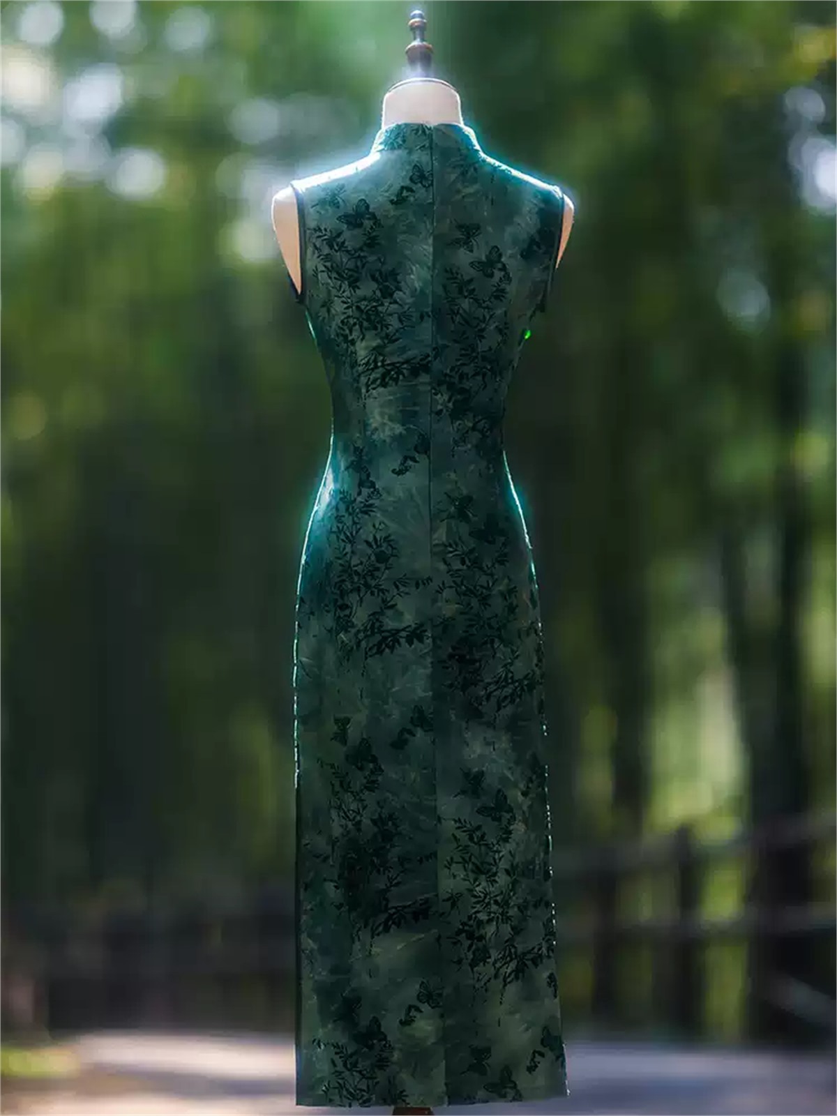 Yun Chao Bamboo Print Sleeveless Cheongsam