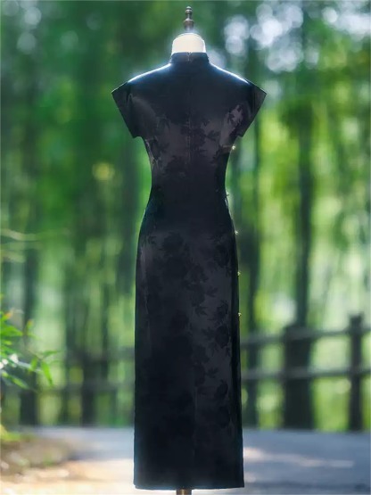 Ya Bing Floral Jacquard Cap Sleeve Cheongsam