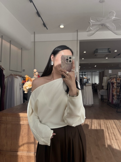 Finley One Shoulder Top