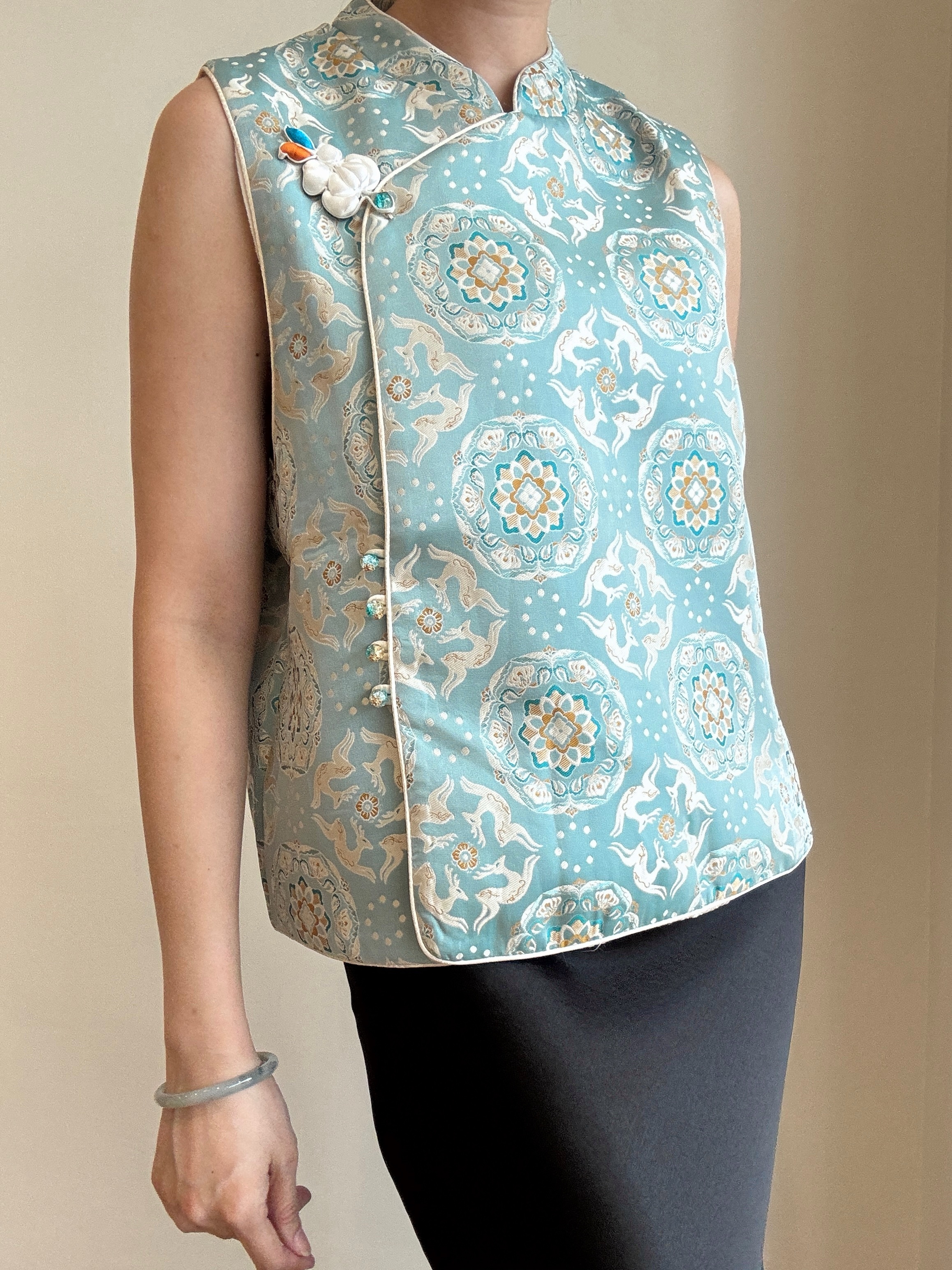 Shuang Fang Oriental Vest