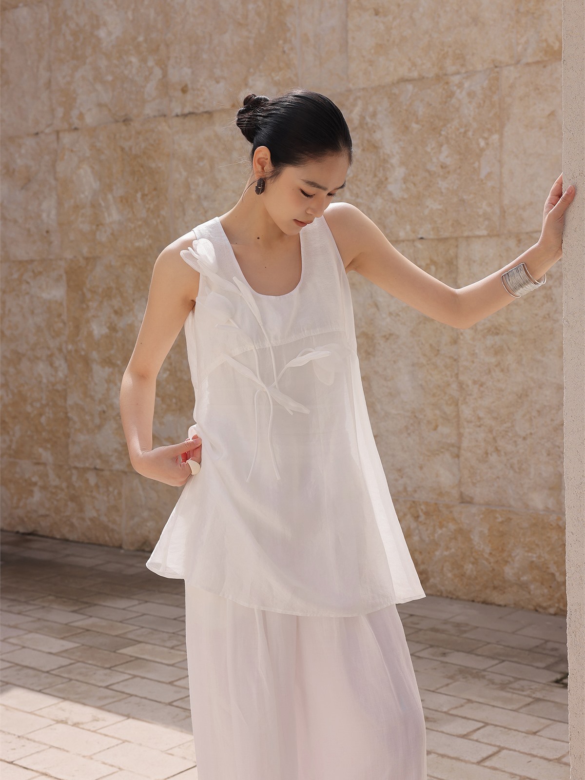 Hope Floral Scoop-Neck Sleeveless Top