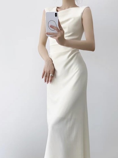 Kairav Swing Collar Dress 