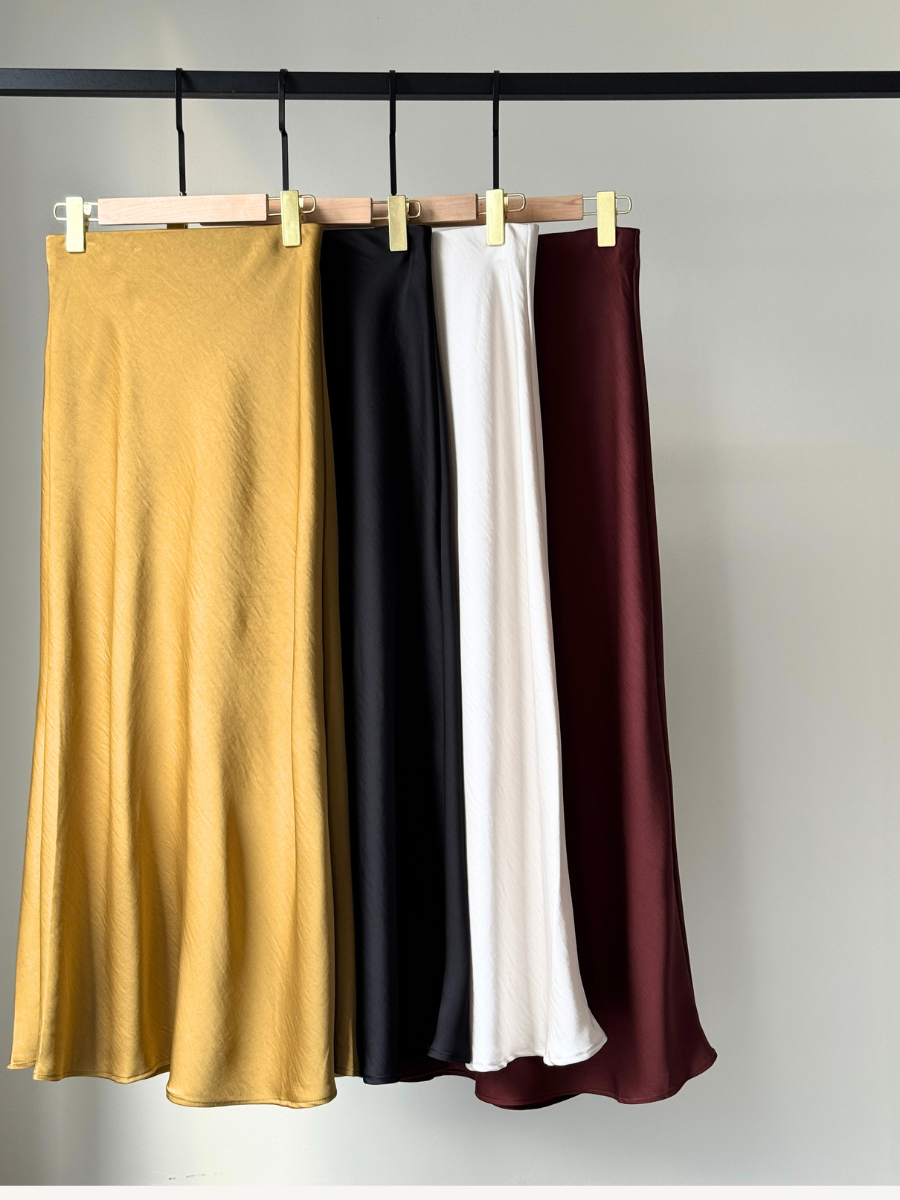 Audrey Textured Satin Bias Cutting Skirt-The Black Bow-