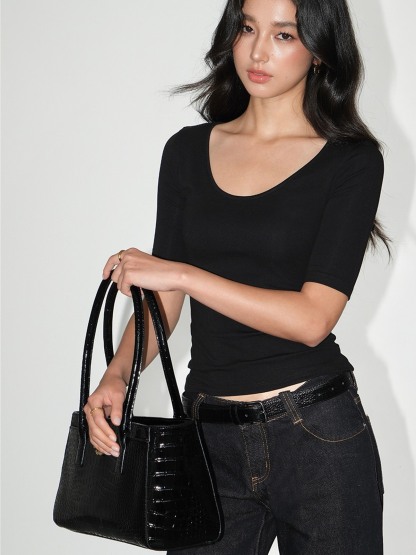 Liesel Scoop-Neck Elbow-Sleeve Top