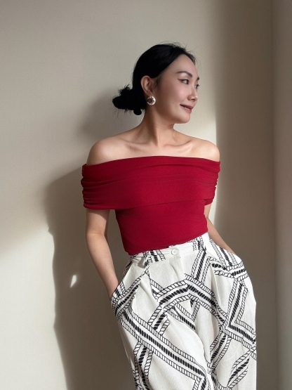 Gabrielle Off Should Top