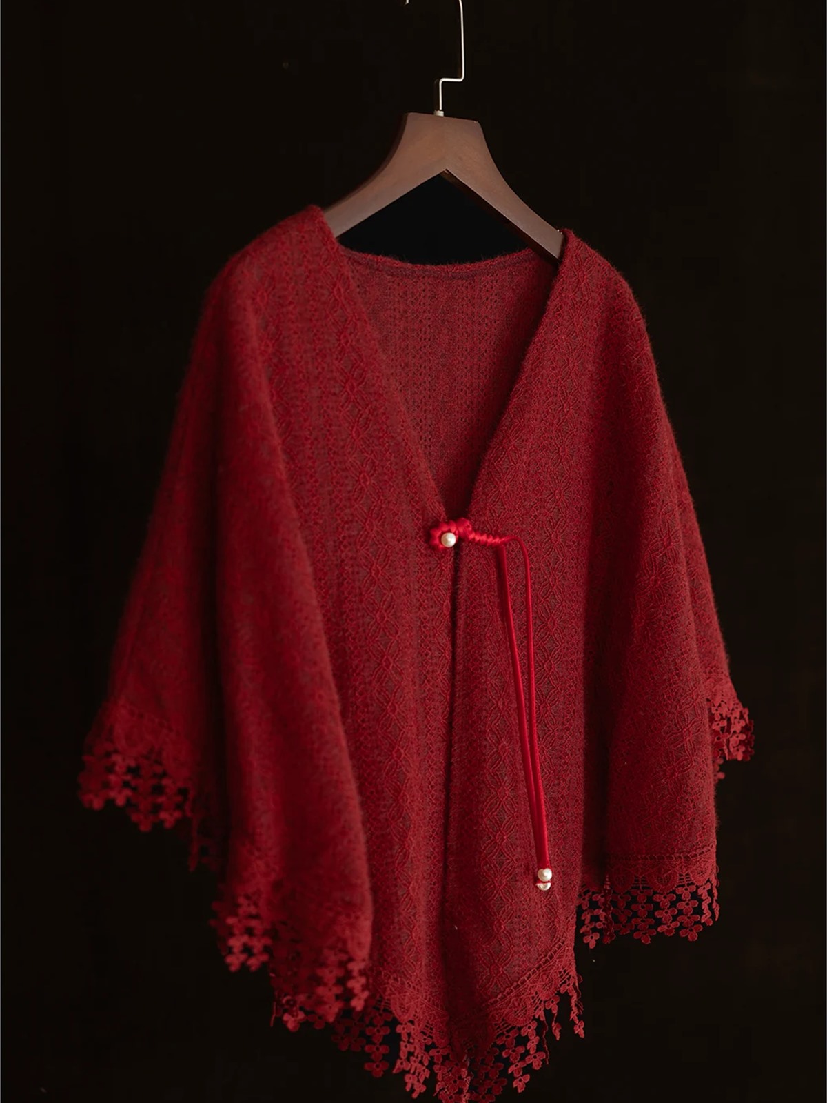 Yun Ceng Lace Tassel Shawl