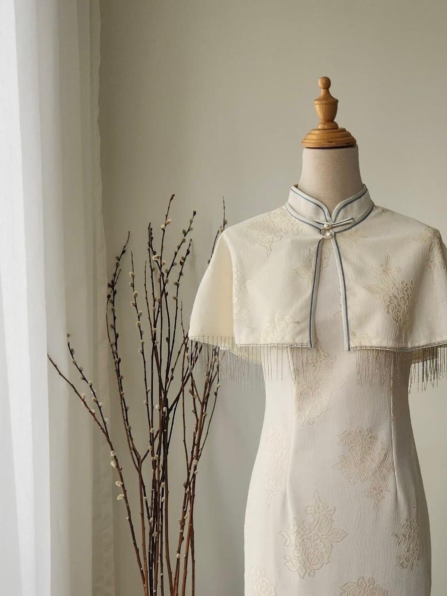 Ya Bing Lacey Cheongsam with Cape-The Black Bow-