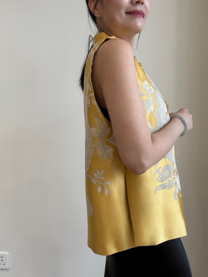 Shuang Xi Oriental Vest