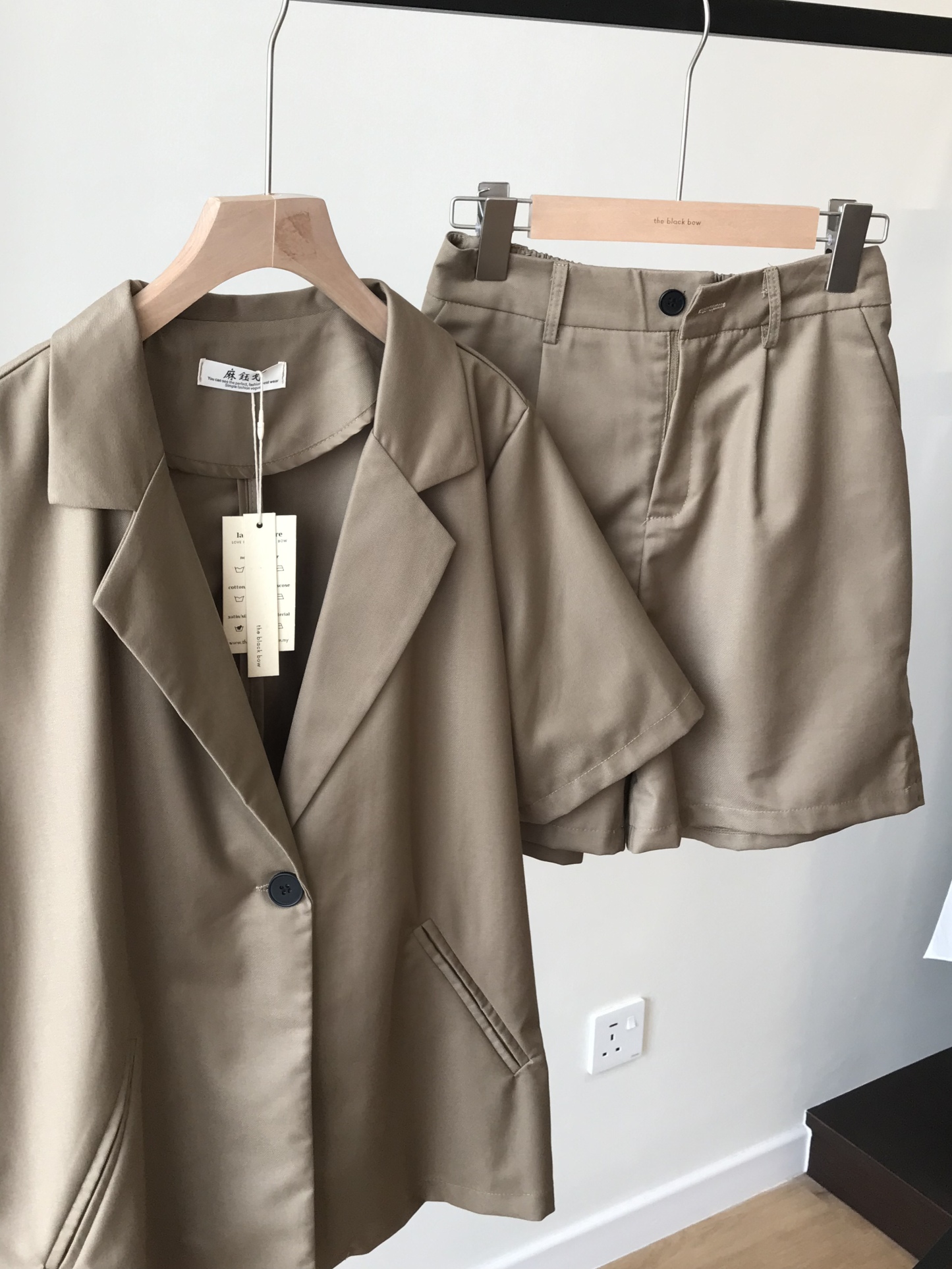 Den Short Sleeves Blazer & Shorts Set