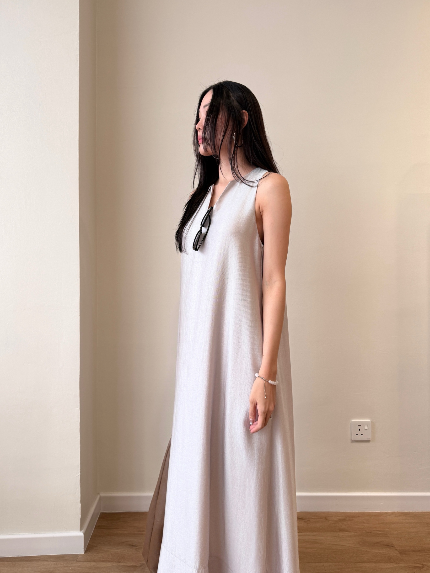 Wenda V-Neck Dress