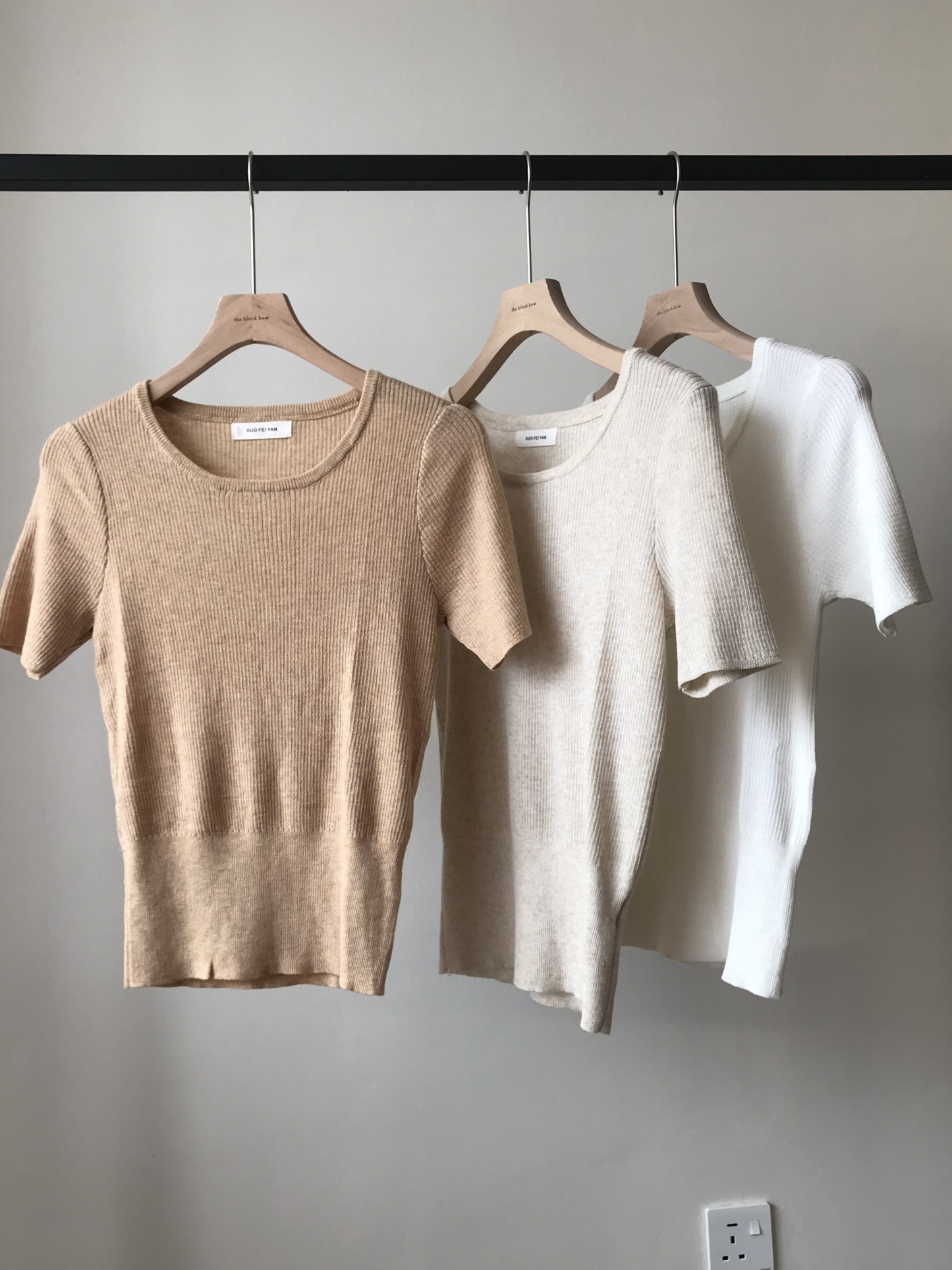 Vane Round Neck Knit Top