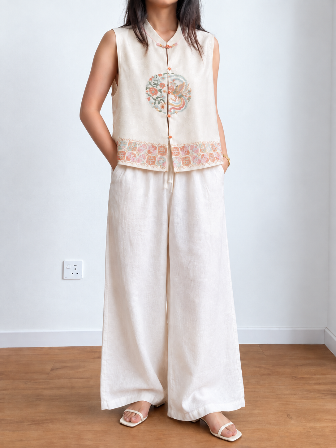 Yan Kuan Linen Straight-Leg Pants