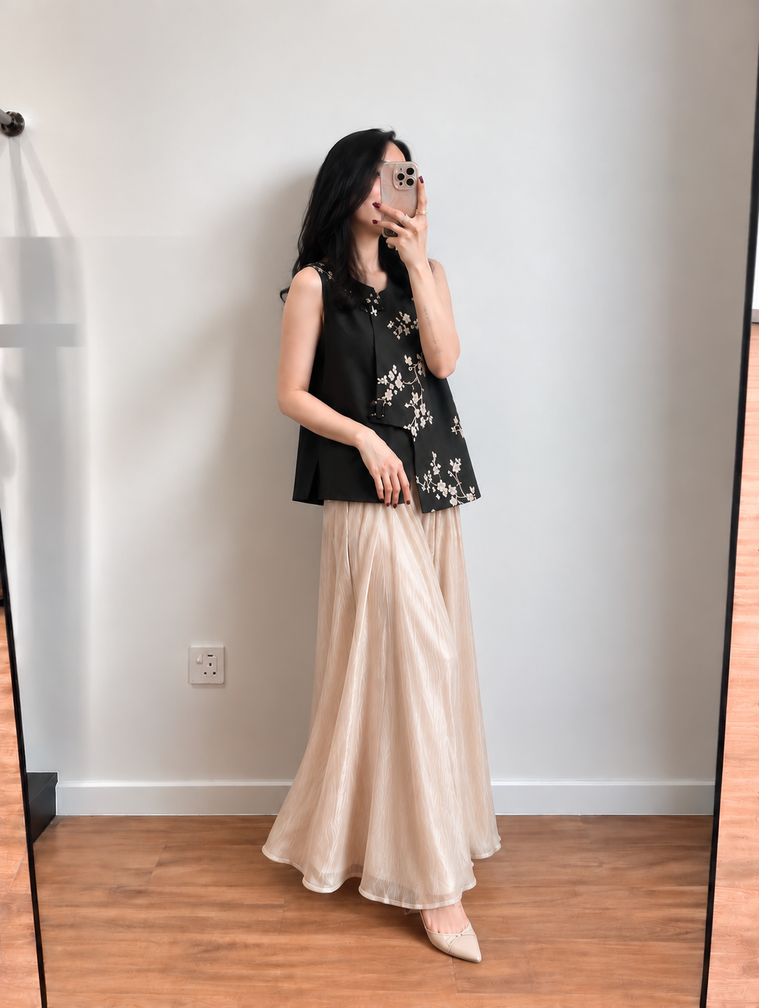 Yan En Shimmer Crinkle Wide-Leg Pants