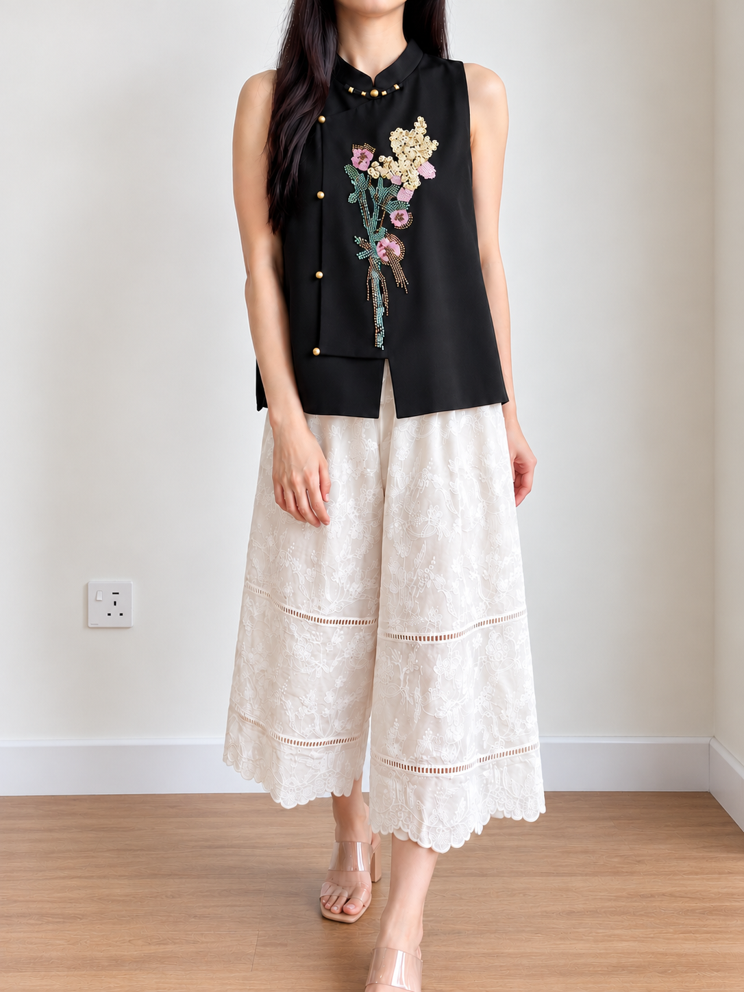 Yan Ji Embroidered Cotton-Lace Culottes