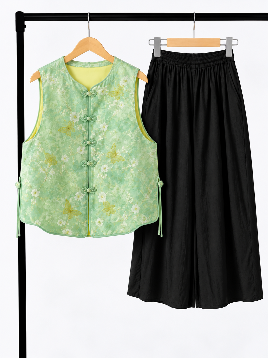 Yu Er Butterfly-Embroidered Rayon Vest
