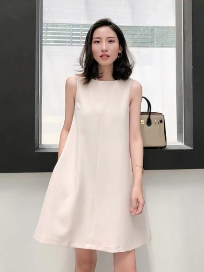 Graces Sleeveless Shift Dress-The Black Bow-