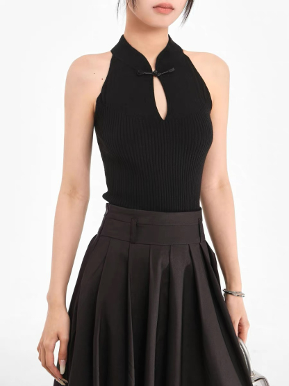 Li Yi Halter Neck Oriental Knit Top