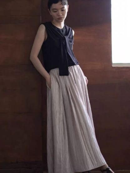 Haddie Textured Flowy Skirt