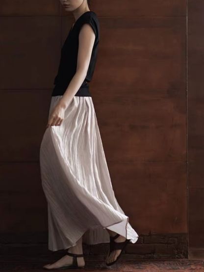 Haddie Textured Flowy Skirt