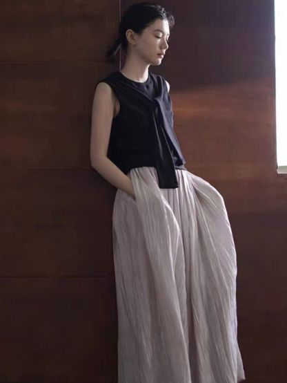 Haddie Textured Flowy Skirt
