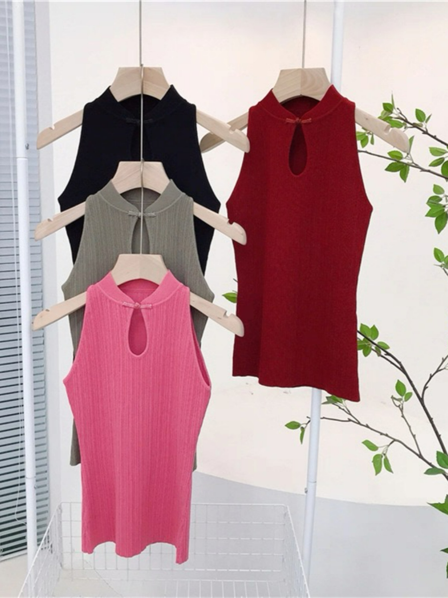 Li Yi Halter Neck Oriental Knit Top