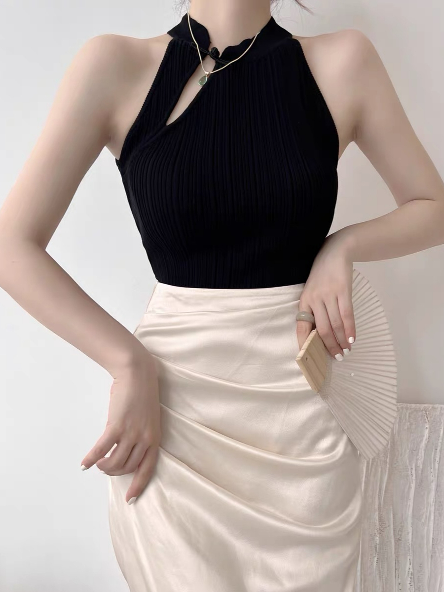 Li Ye Halter Neck Oriental Top