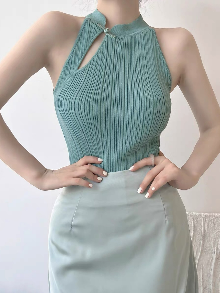 Li Ye Halter Neck Oriental Top