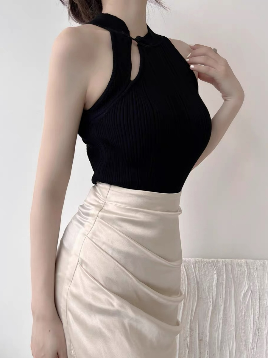 Li Ye Halter Neck Oriental Top