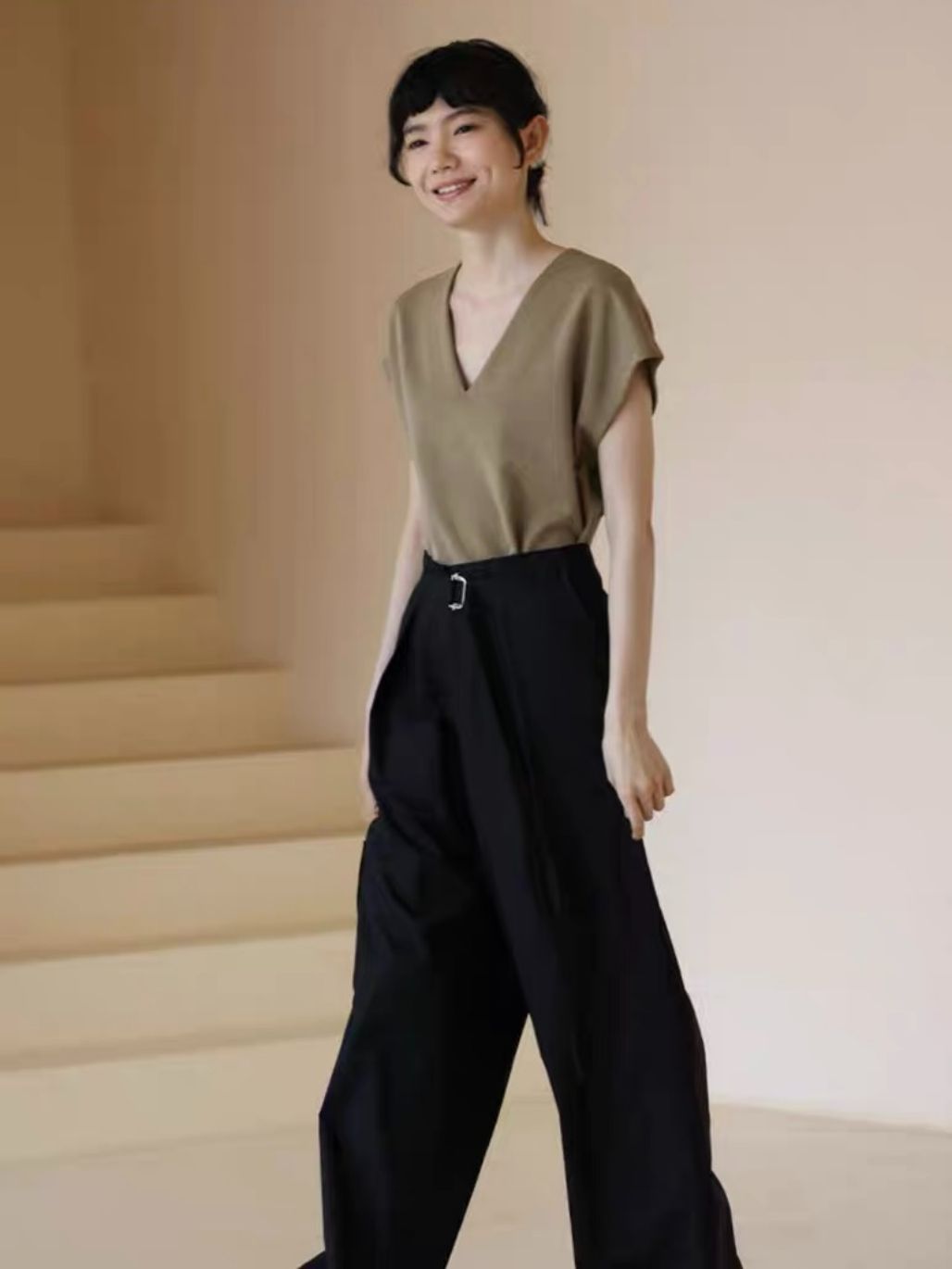 Hutton V-Collar Top