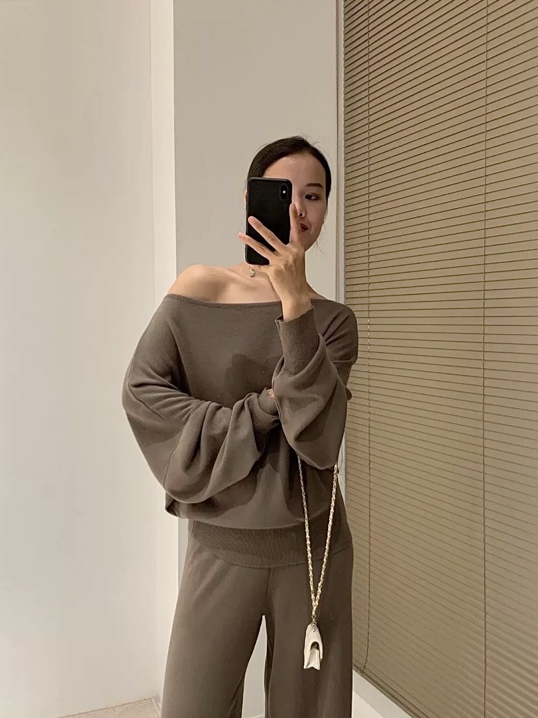 Rachel One/ Off Shoulder Two Way Knit Top & Pants Set
