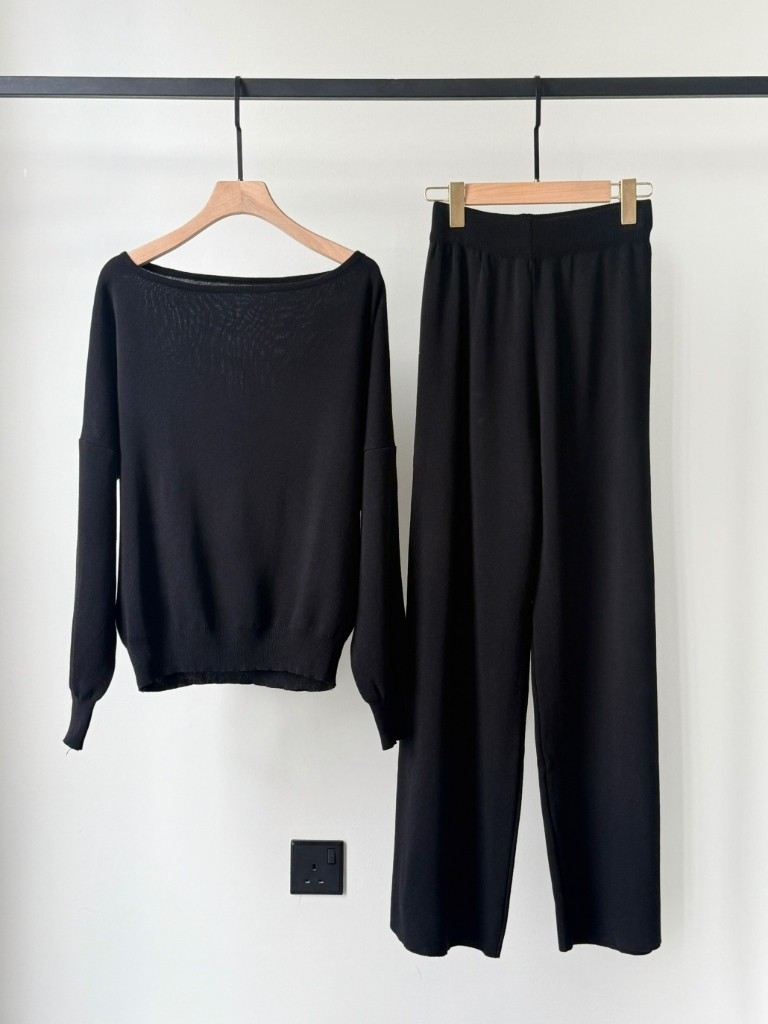 Nyera One/ Off Shoulder Two Way Knit Top & Pants Set