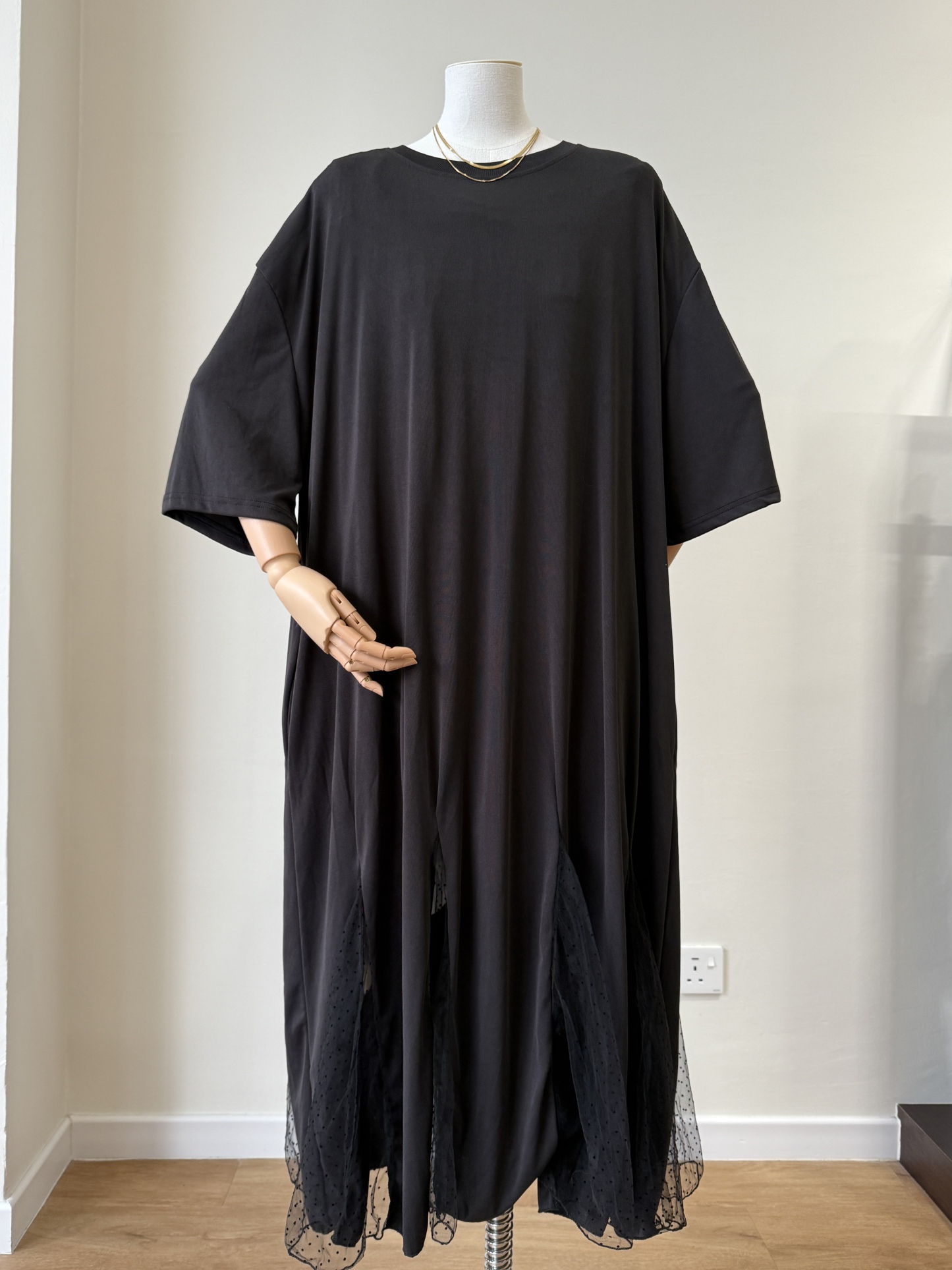 Lendy Mesh Hem T-Shirt Dress