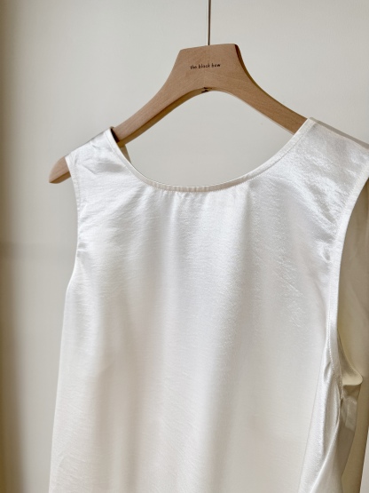 Mandy Back Knot Satin Top