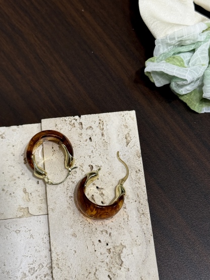 Muu-Na Amber Hoop Earrings
