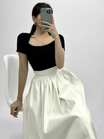 Fabianco Queen Anne Collar Knit Top