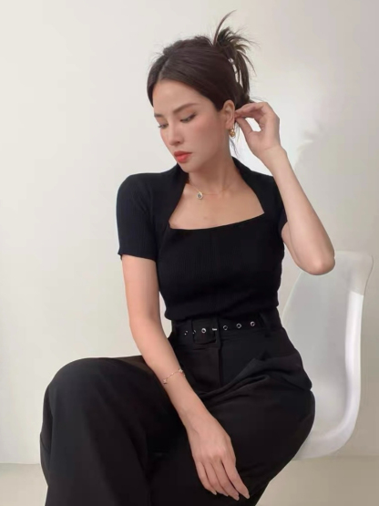 Fabianco Queen Anne Collar Knit Top