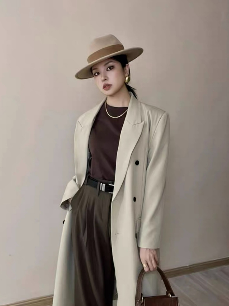 Florence Round Neck Basic Tee