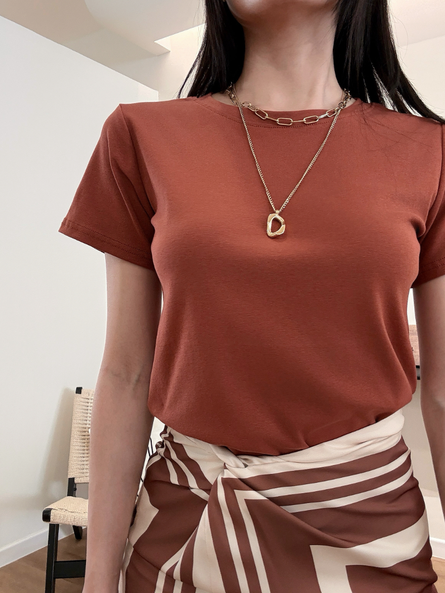 Aelyn Basic Tee