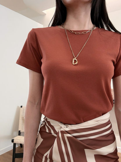 Aelyn Basic Tee