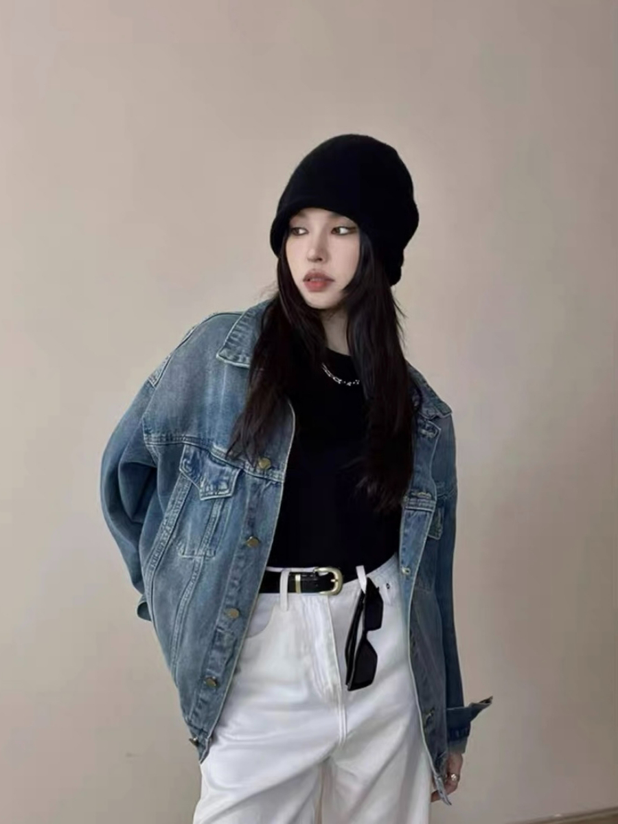 Florence Round Neck Basic Tee