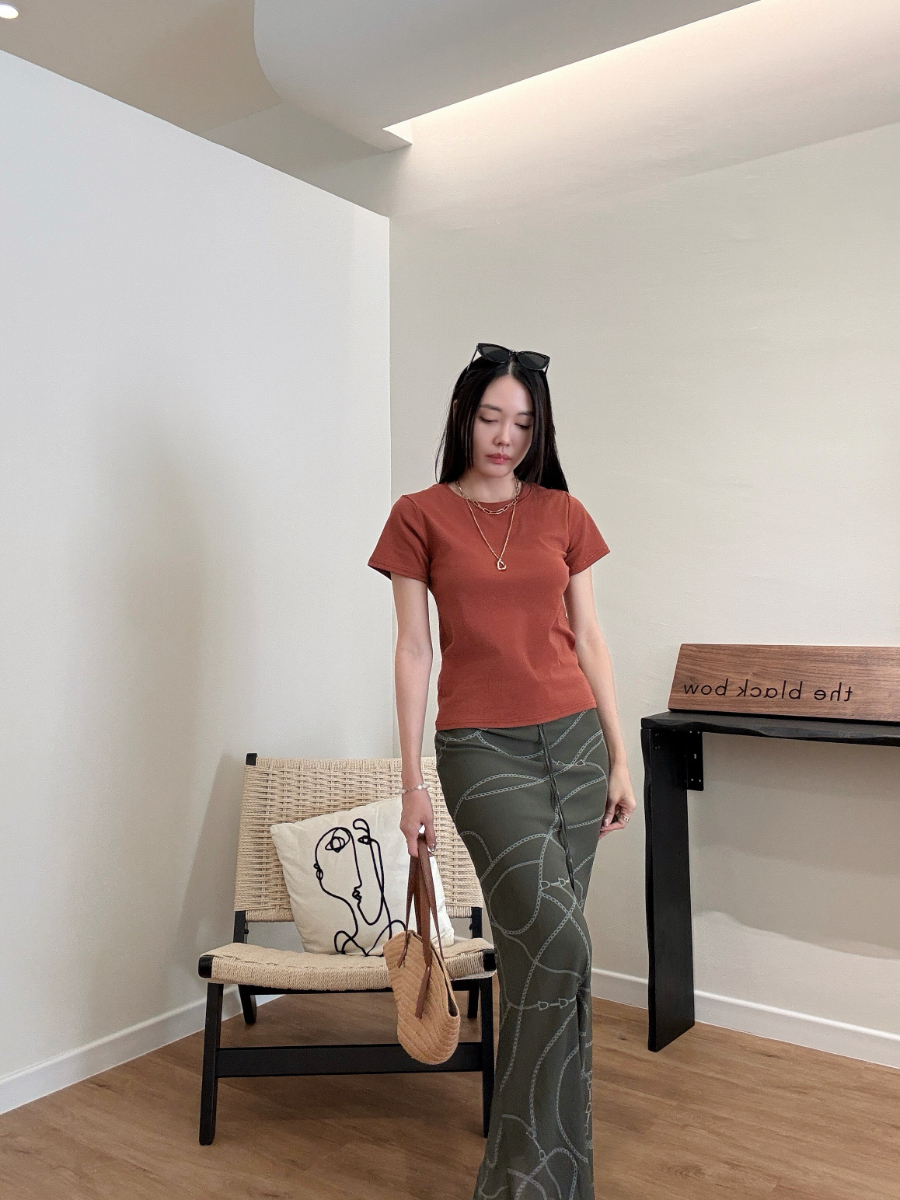 Aelyn Basic Tee