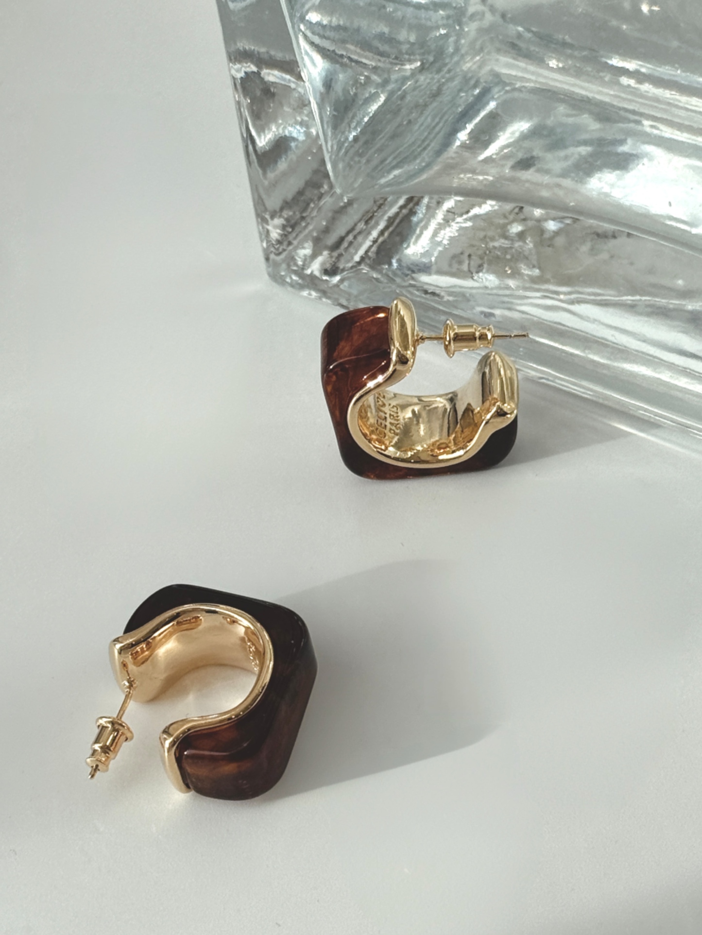 Yun-Suu Hoop Earrings