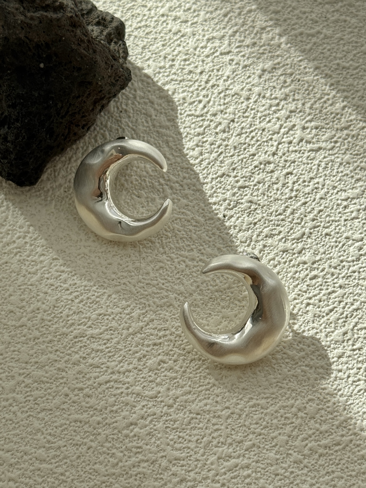 Loo-Na Moon Ear Studs