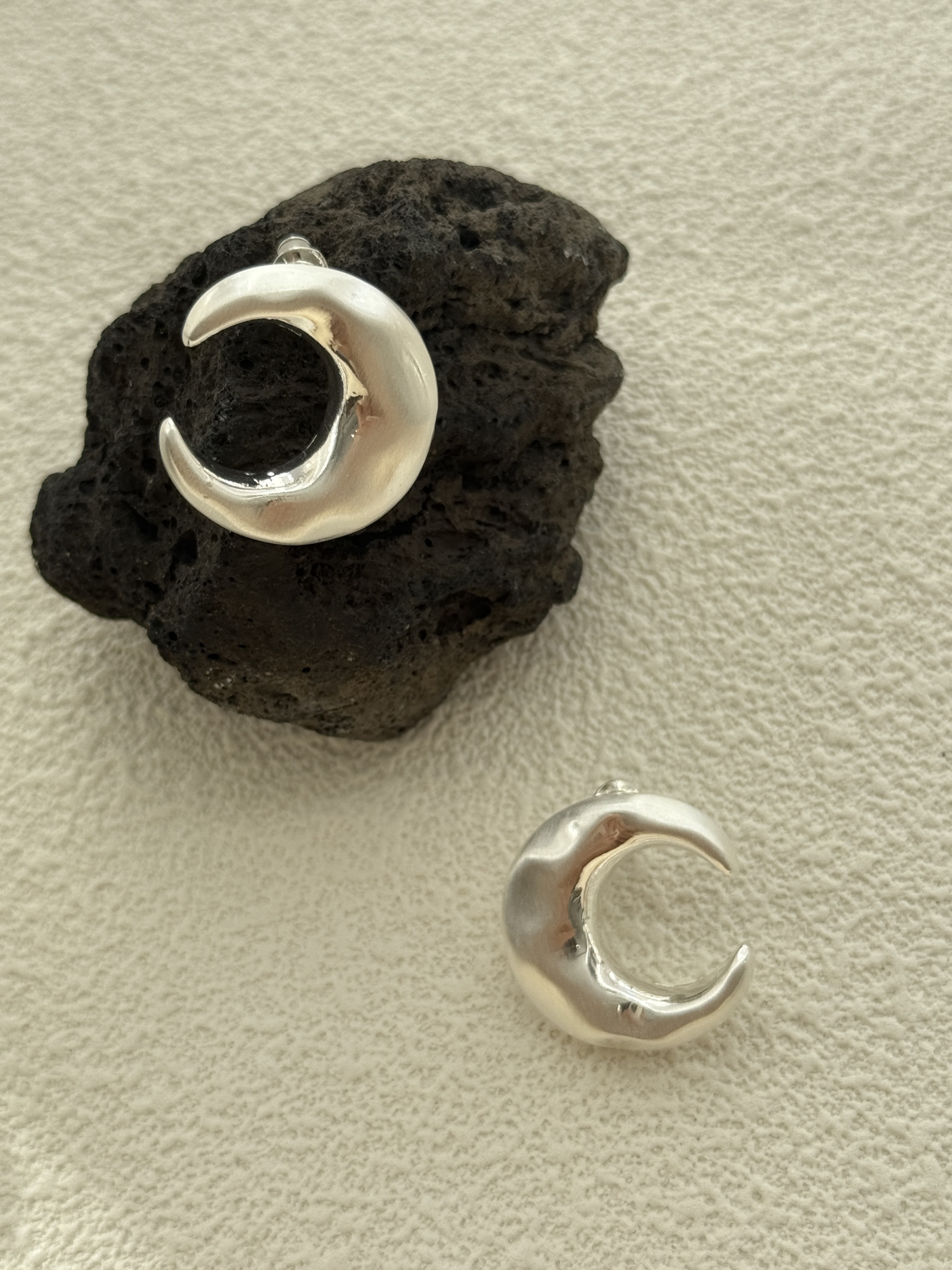 Loo-Na Moon Ear Studs