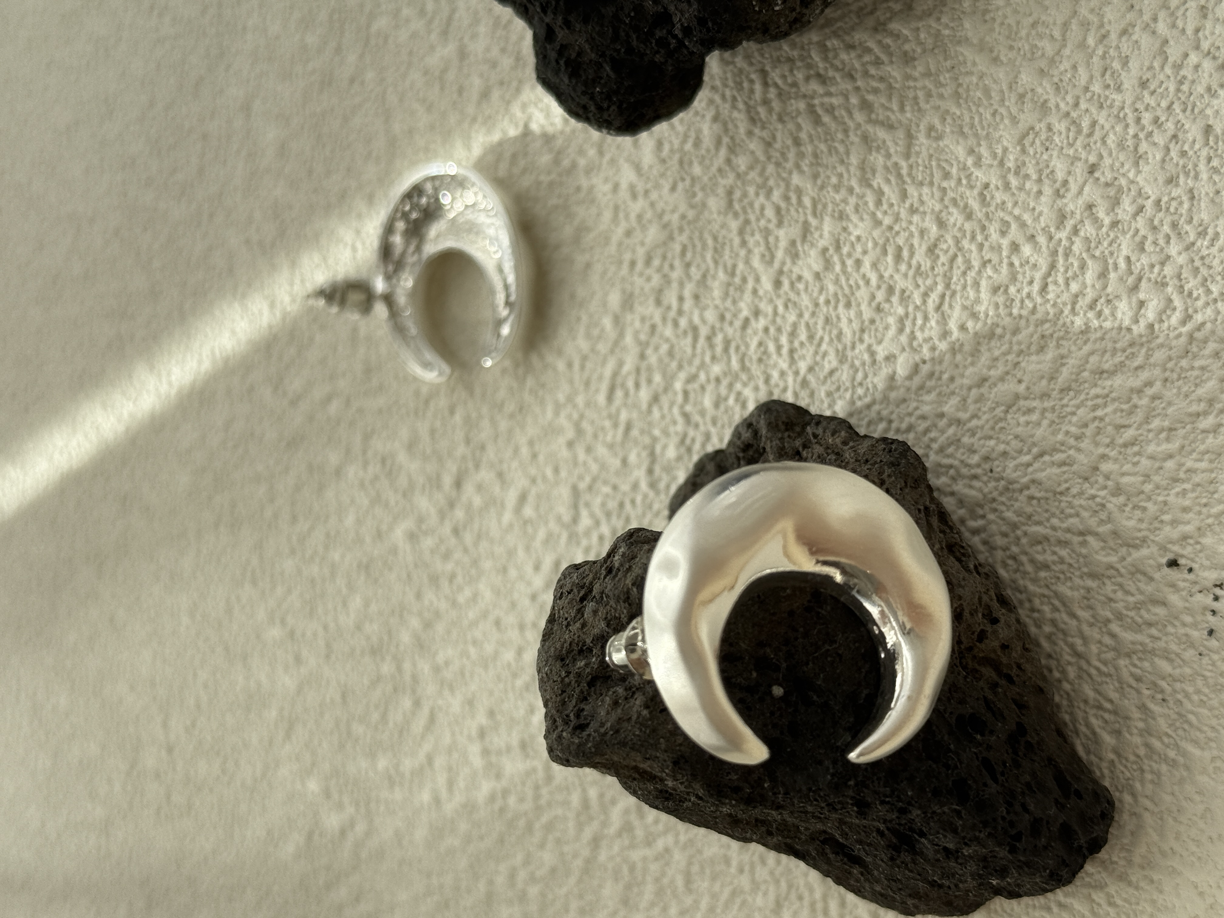 Loo-Na Moon Ear Studs