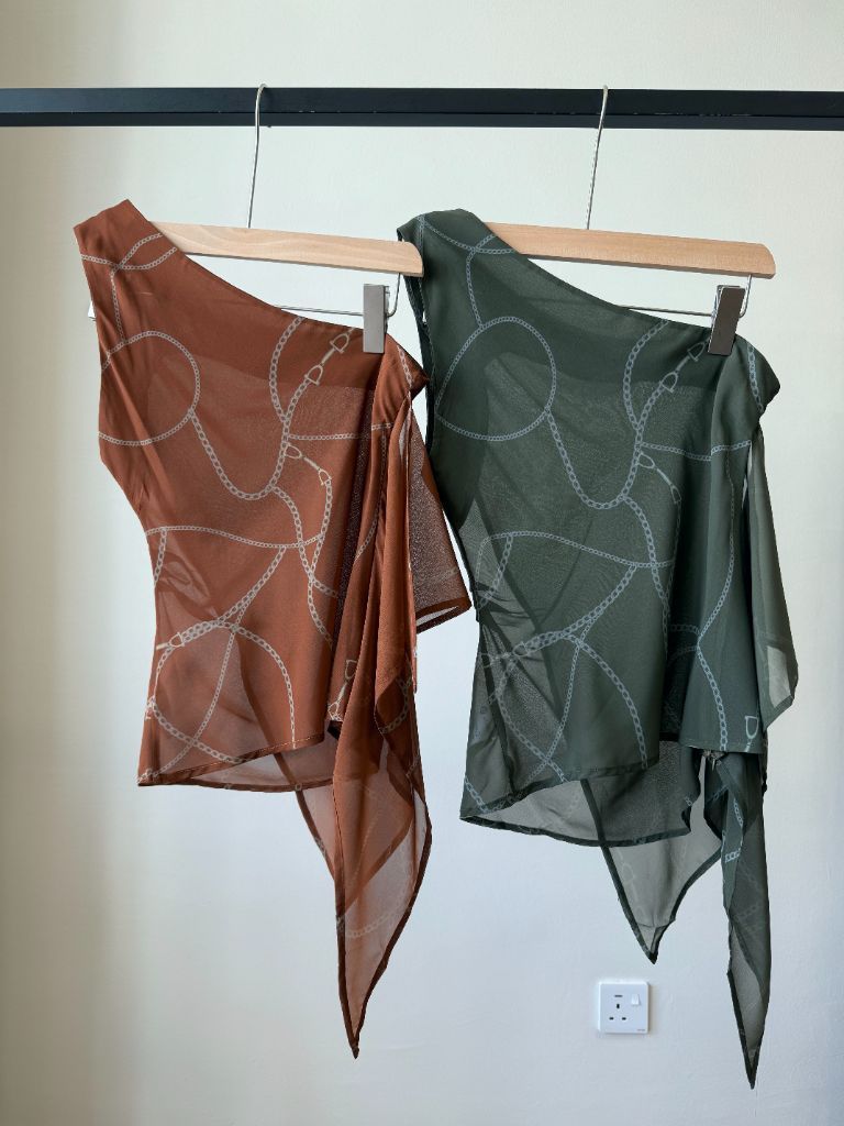 Wynna Graphic Print One Shoulder Top