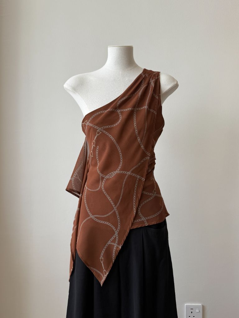 Wynna Graphic Print One Shoulder Top