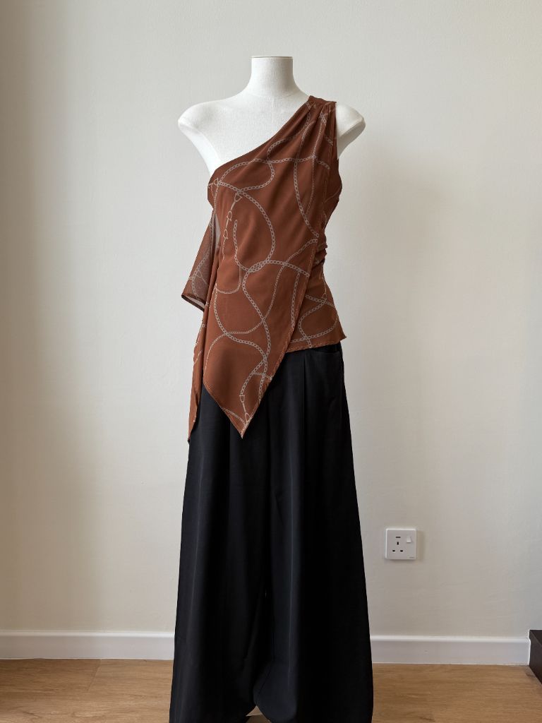 Wynna Graphic Print One Shoulder Top