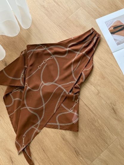 Wynna Graphic Print One Shoulder Top