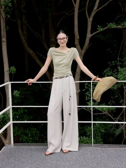Lobora One Shoulder Top